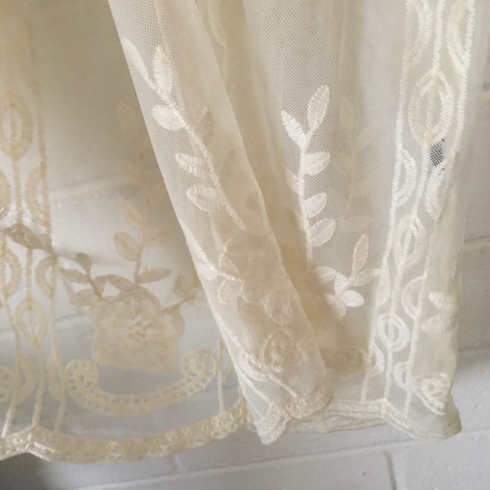 Elegant Cream Lace Dress - Picture 14 of 16